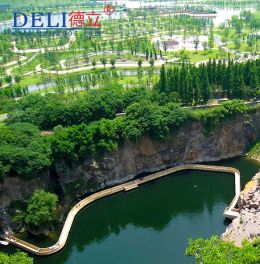 建水上浮橋多少錢？浮橋廠家哪家好？德立為您解答
